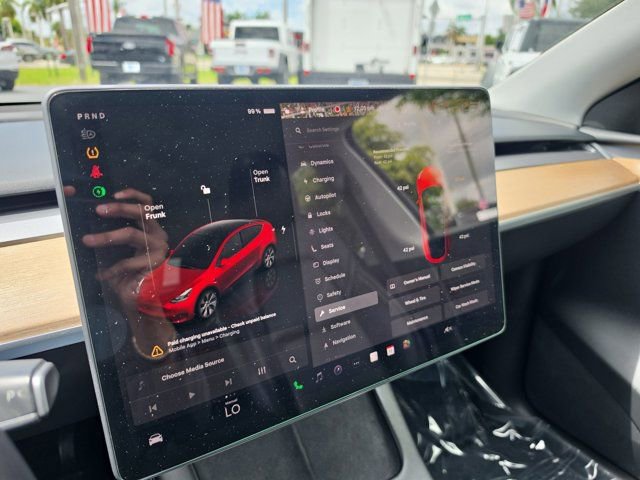 Used 2023 Tesla Model Y Long Range image 23