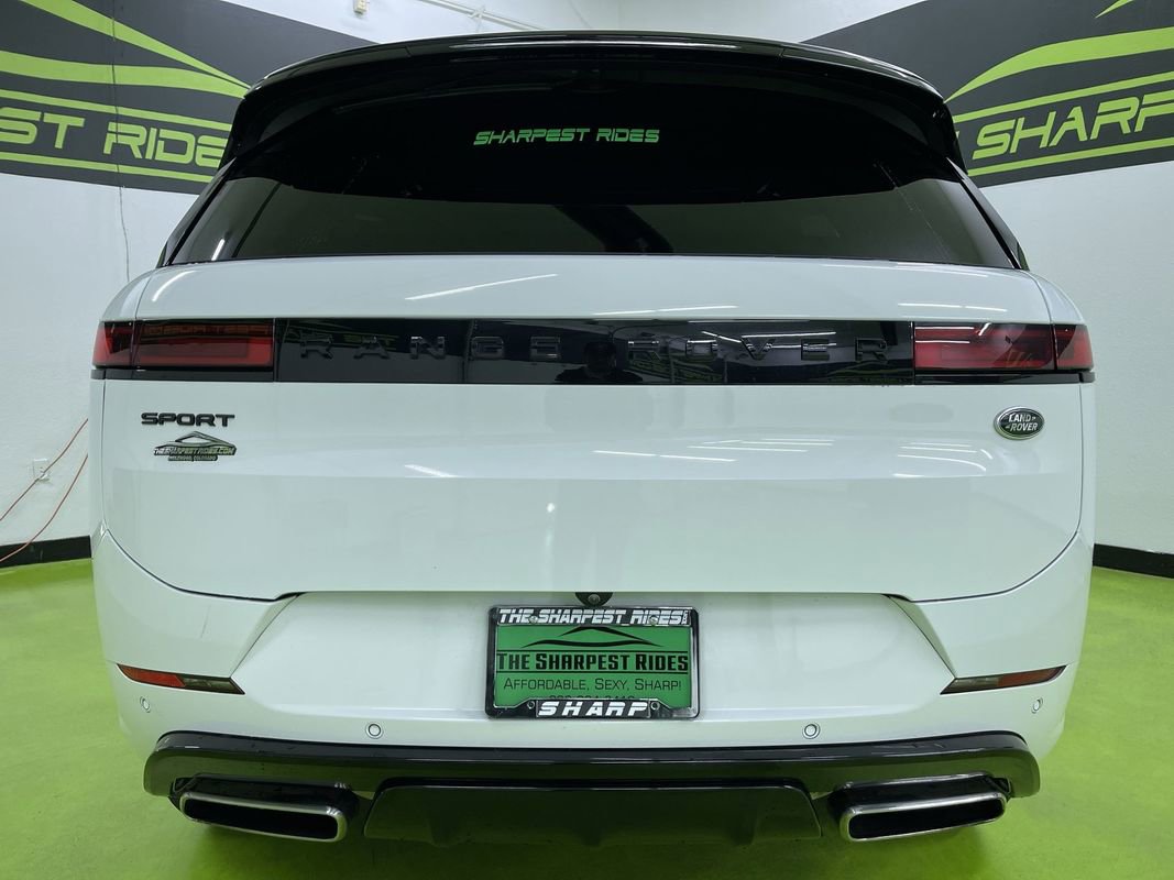 Used 2023 Land Rover Range Rover Sport SE Dynamic image 8