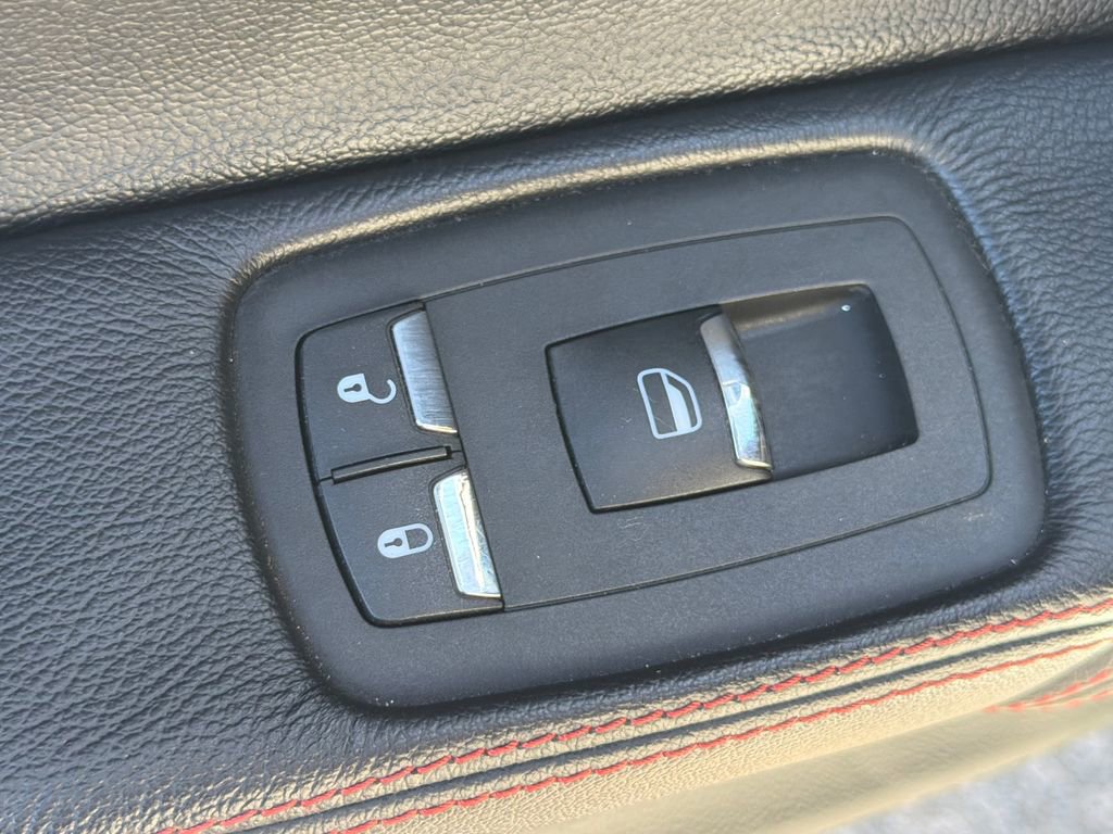 Used 2017 Maserati Ghibli RWD image 13