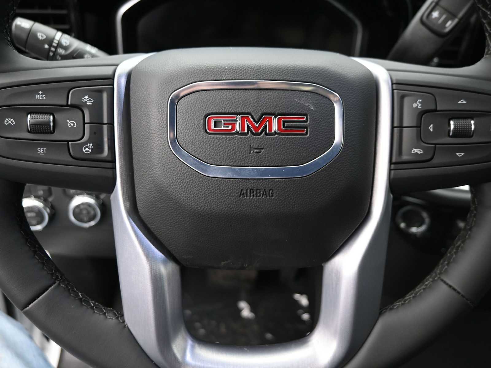New 2026 GMC Sierra 1500 Elevation image 8