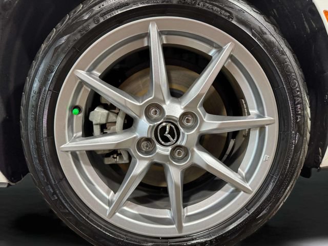 Used 2017 MAZDA MX-5 Miata Sport RWD image 22