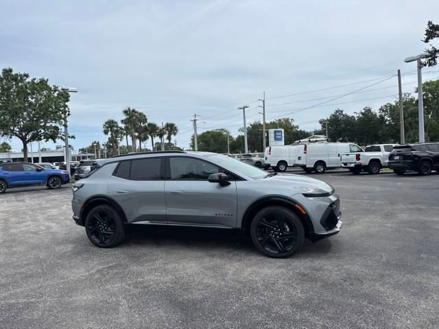 New 2025 Chevrolet Equinox EV RS w/ Active Safety Package 3 AWD/4WD image 18