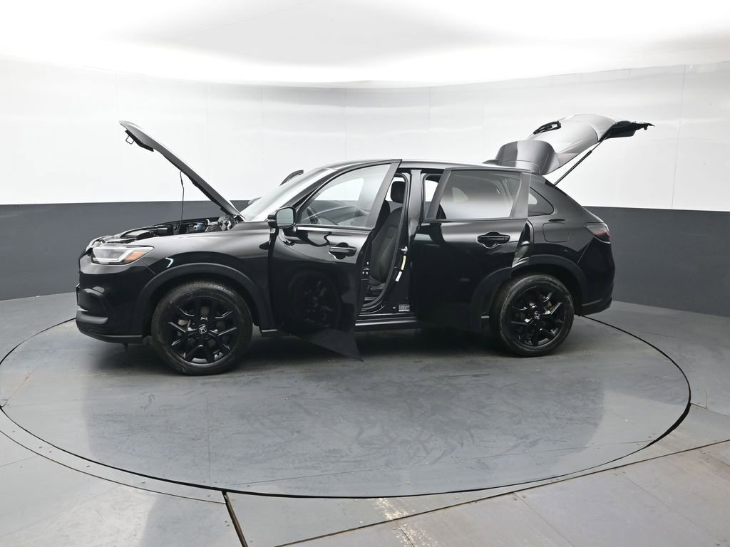 Used 2025 Honda HR-V Sport image 40