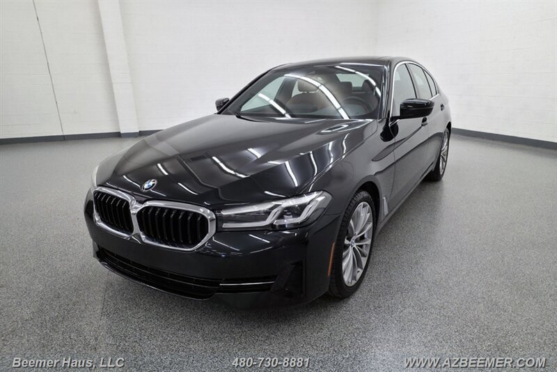 Used 2023 BMW 530i w/ Convenience Package RWD image 2