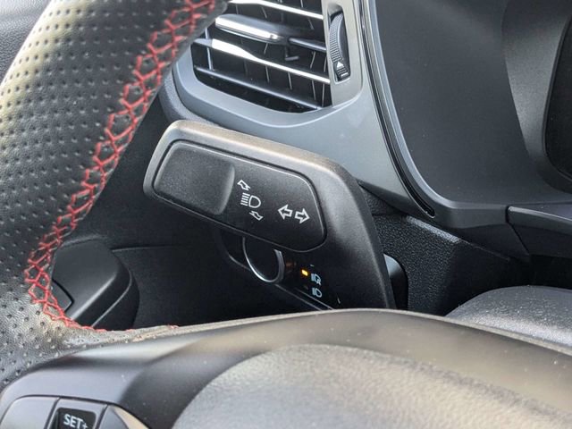 Used 2023 Ford Escape ST-Line image 25