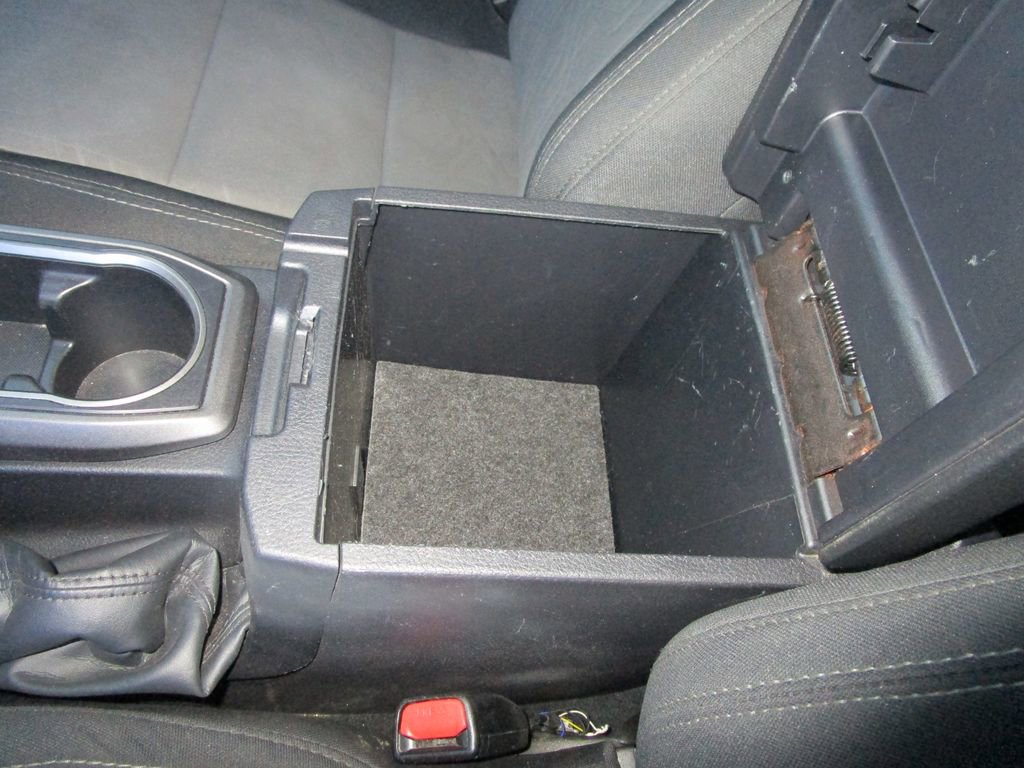 Used 2022 Toyota Tacoma TRD Off-Road image 38