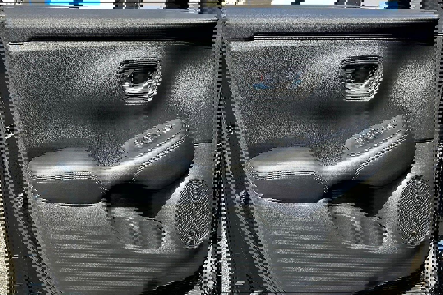 Certified 2025 Honda HR-V EX-L image 18