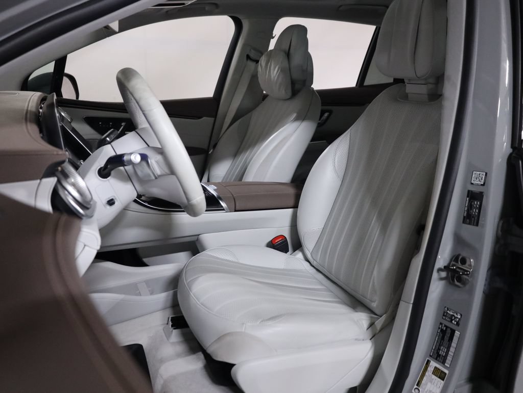 Used 2023 Mercedes-Benz EQS 450+ 4MATIC SUV image 31