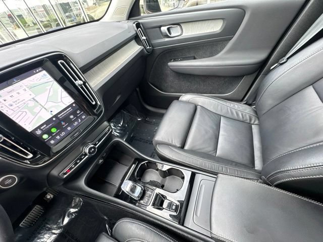 Certified 2023 Volvo XC40 B5 Plus w/ Climate Package AWD/4WD image 22