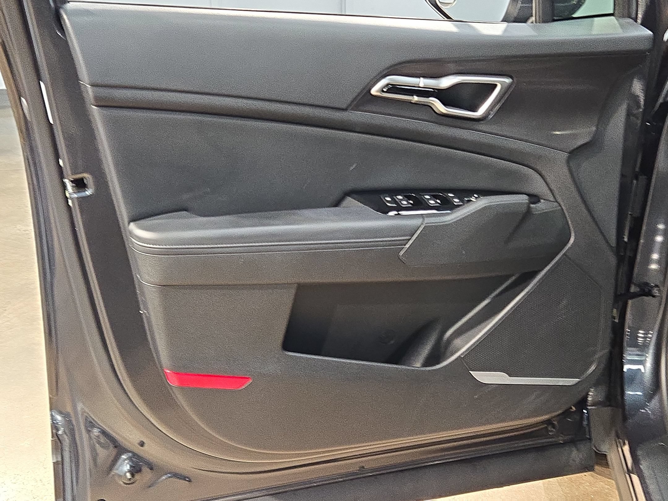 Used 2025 Kia Sportage EX FWD image 20
