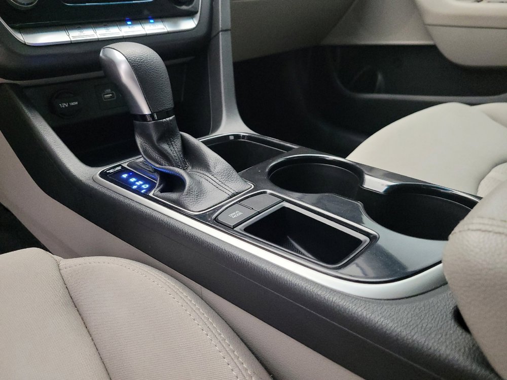 Used 2018 Hyundai Sonata SE w/ Cargo Package image 26