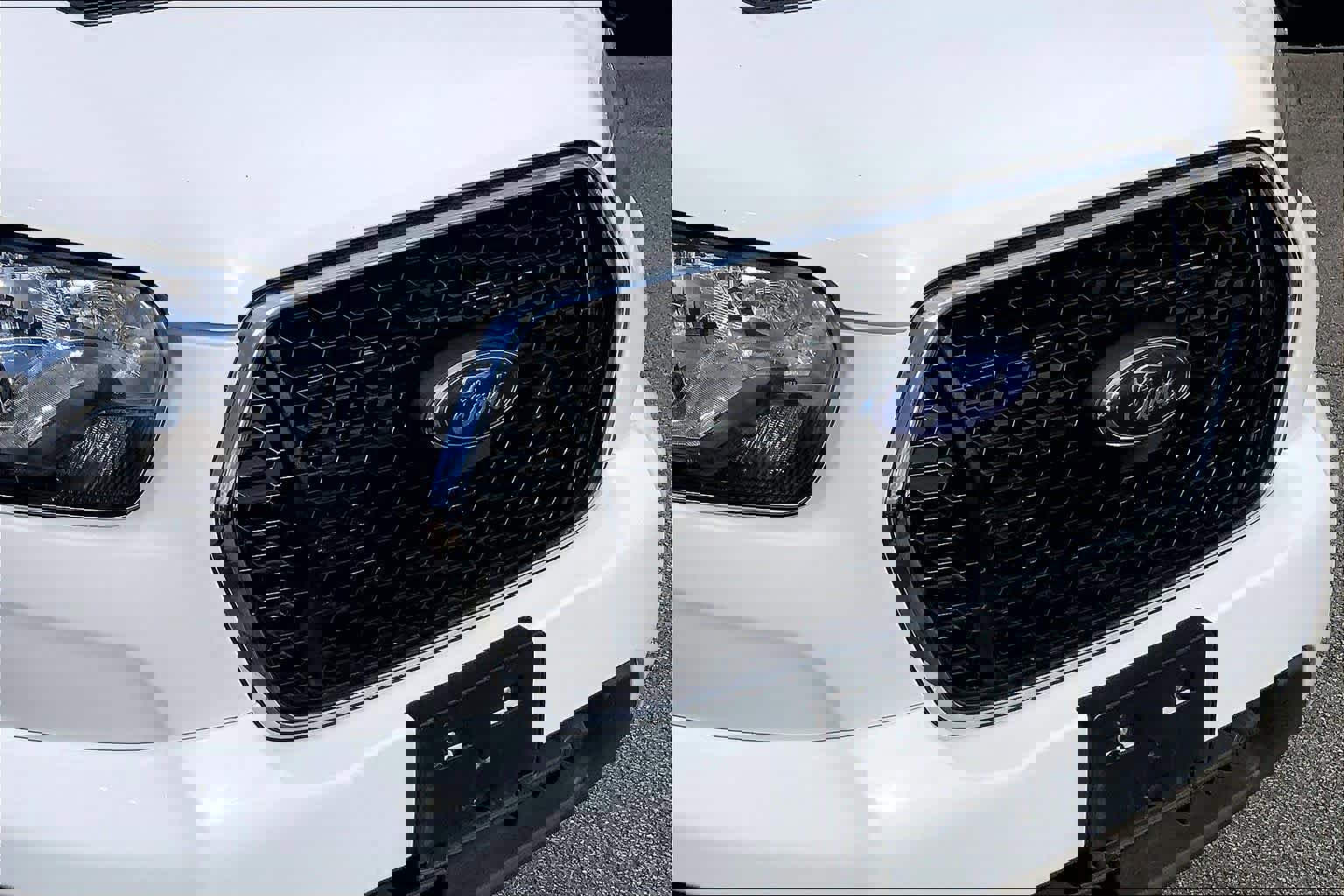 Used 2024 Ford Transit 350 XLT image 29