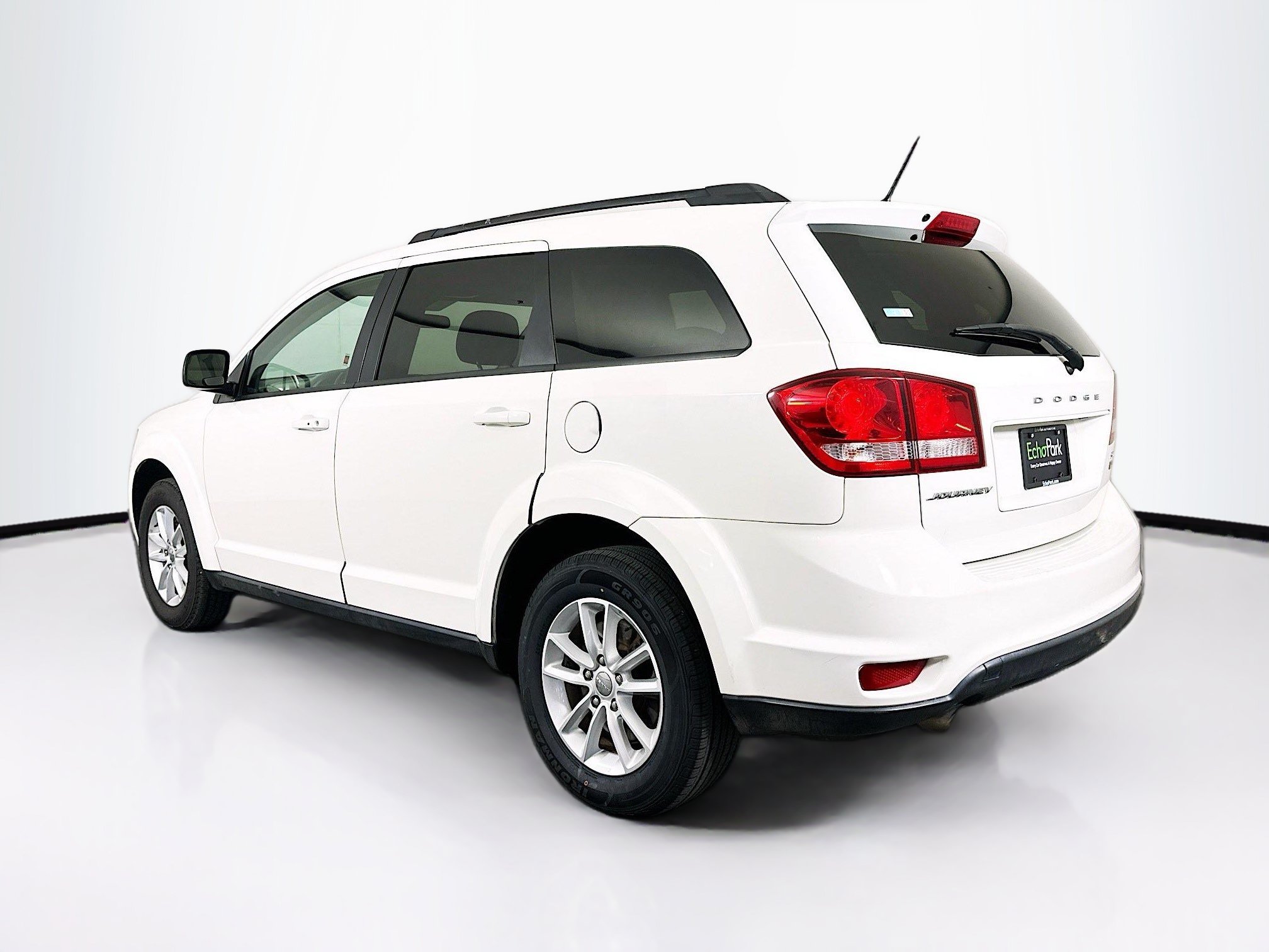 Used 2017 Dodge Journey SXT w/ Comfort/Convenience Group FWD image 5