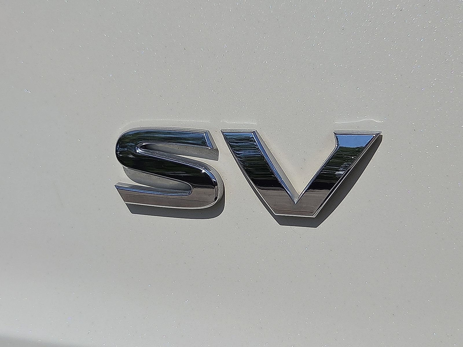 Used 2023 Nissan Rogue SV FWD image 9