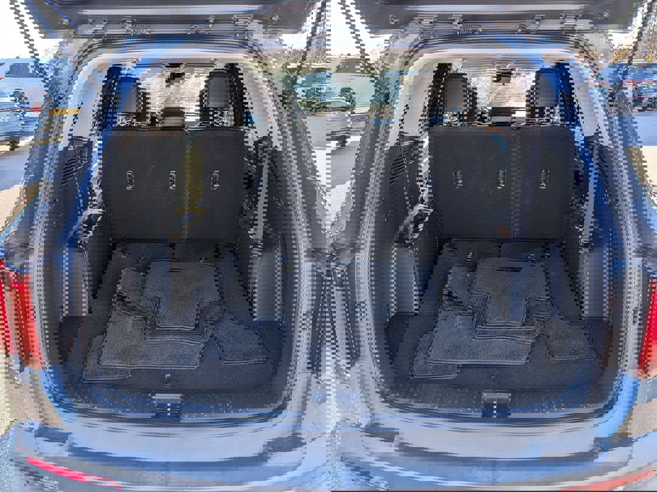 Used 2022 Kia Sorento S image 32