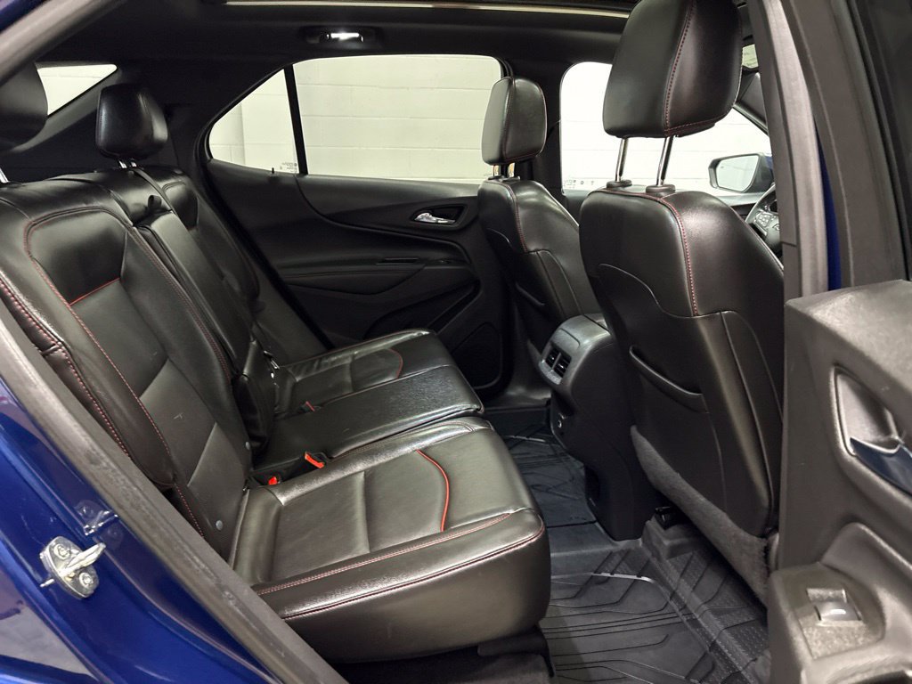 Used 2022 Chevrolet Equinox RS w/ RS Leather Package AWD/4WD image 35