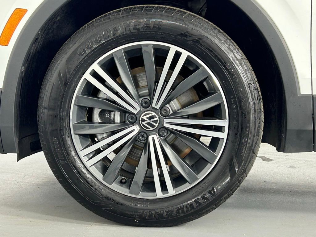 Used 2024 Volkswagen Tiguan Wolfsburg Edition FWD image 35