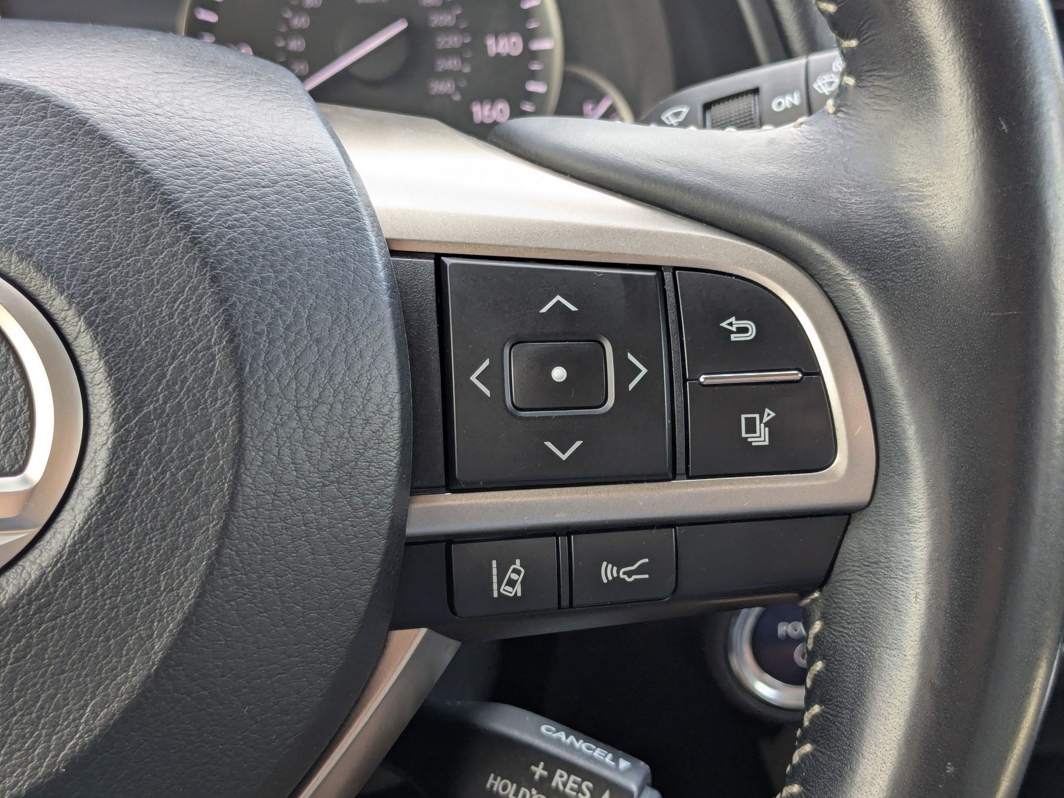 Used 2019 Lexus RX 450hL Luxury w/ Accessory Package AWD/4WD image 21