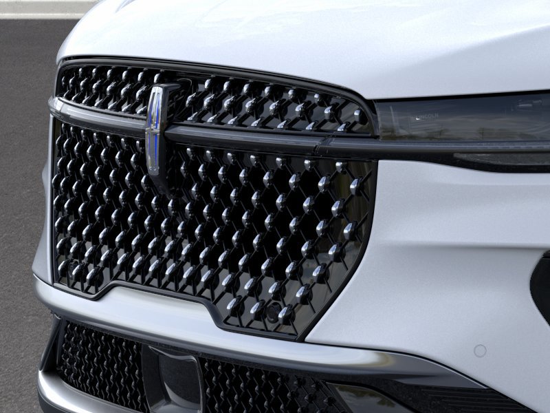 New 2026 Lincoln Nautilus Premier AWD/4WD image 17