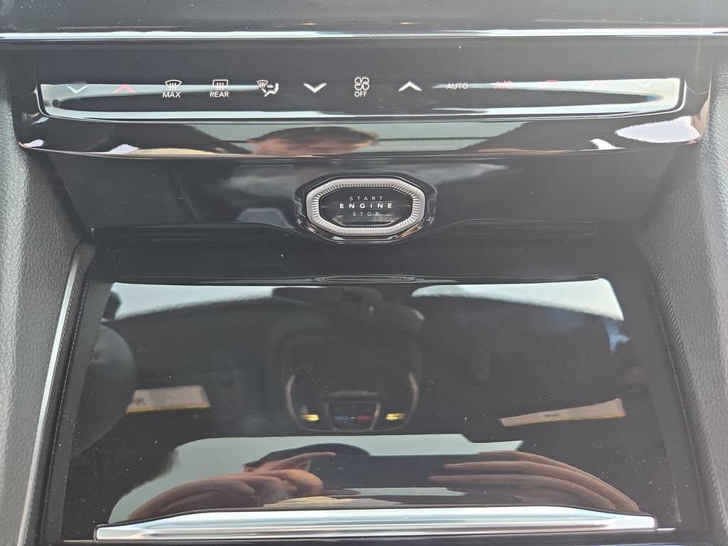 New 2026 Jeep Grand Cherokee Limited AWD/4WD image 25