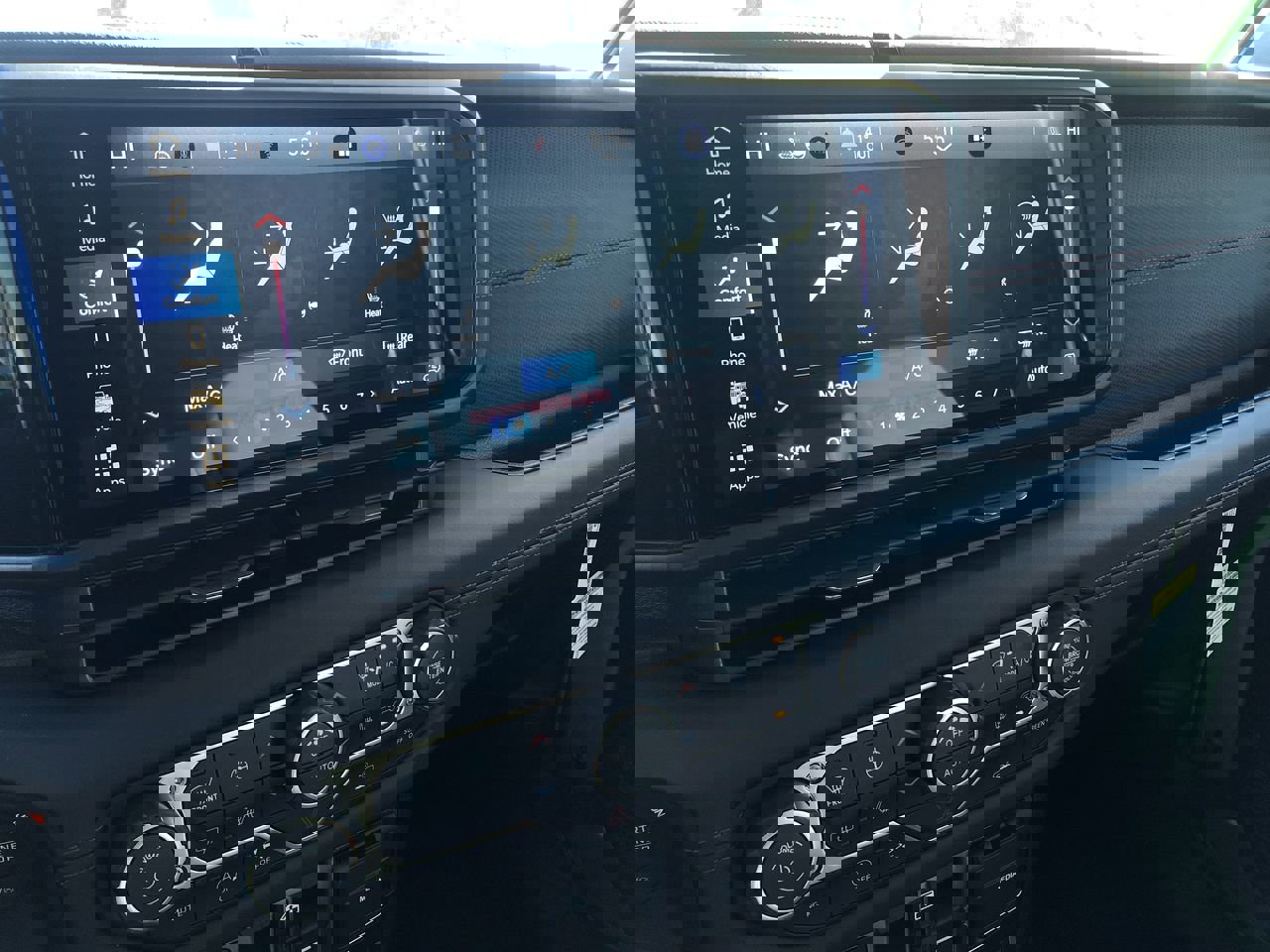 New 2026 Jeep Wrangler Unlimited Rubicon w/ Xtreme 35 Tire Package image 21