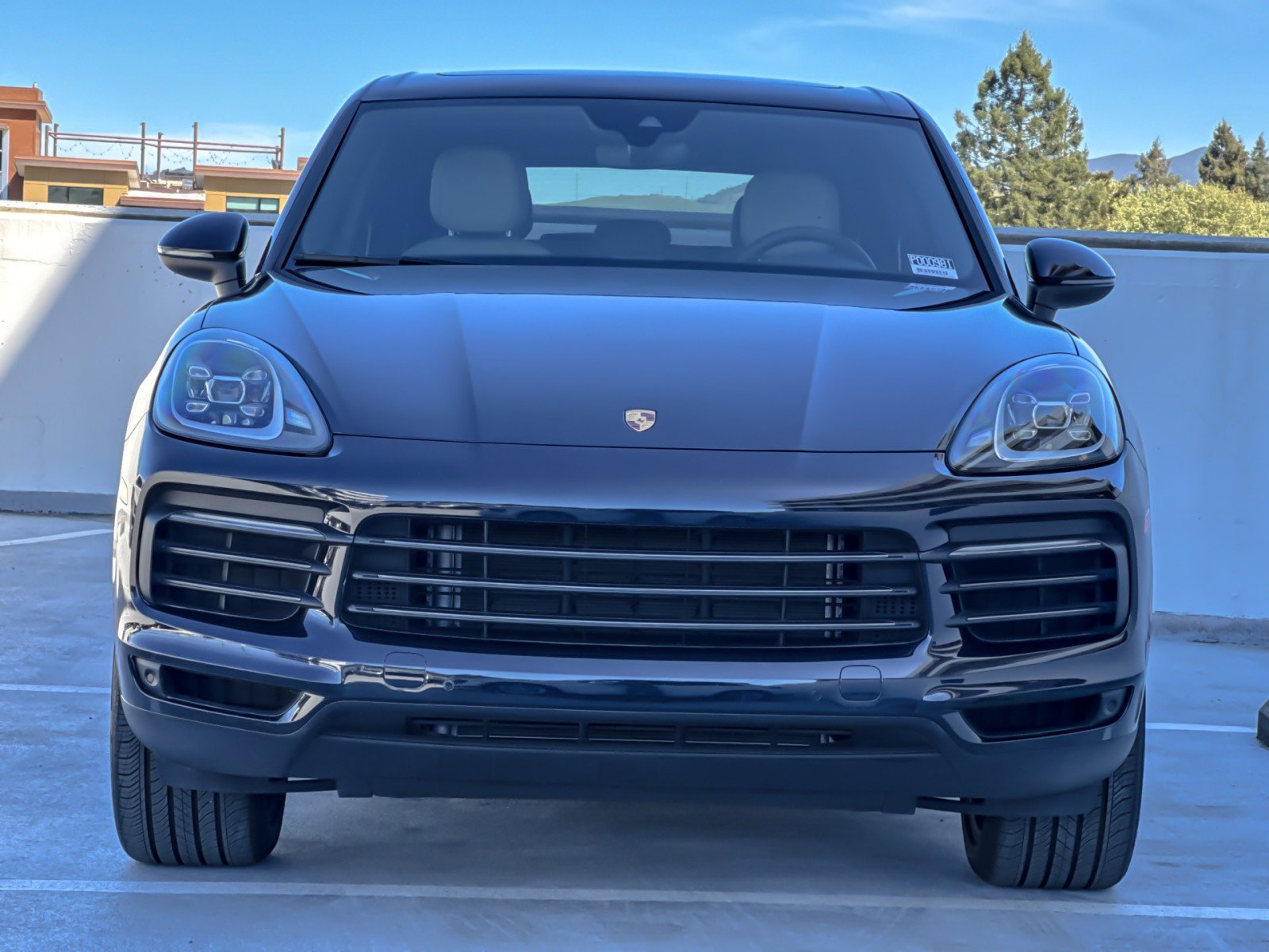 Certified 2023 Porsche Cayenne Platinum Edition image 11