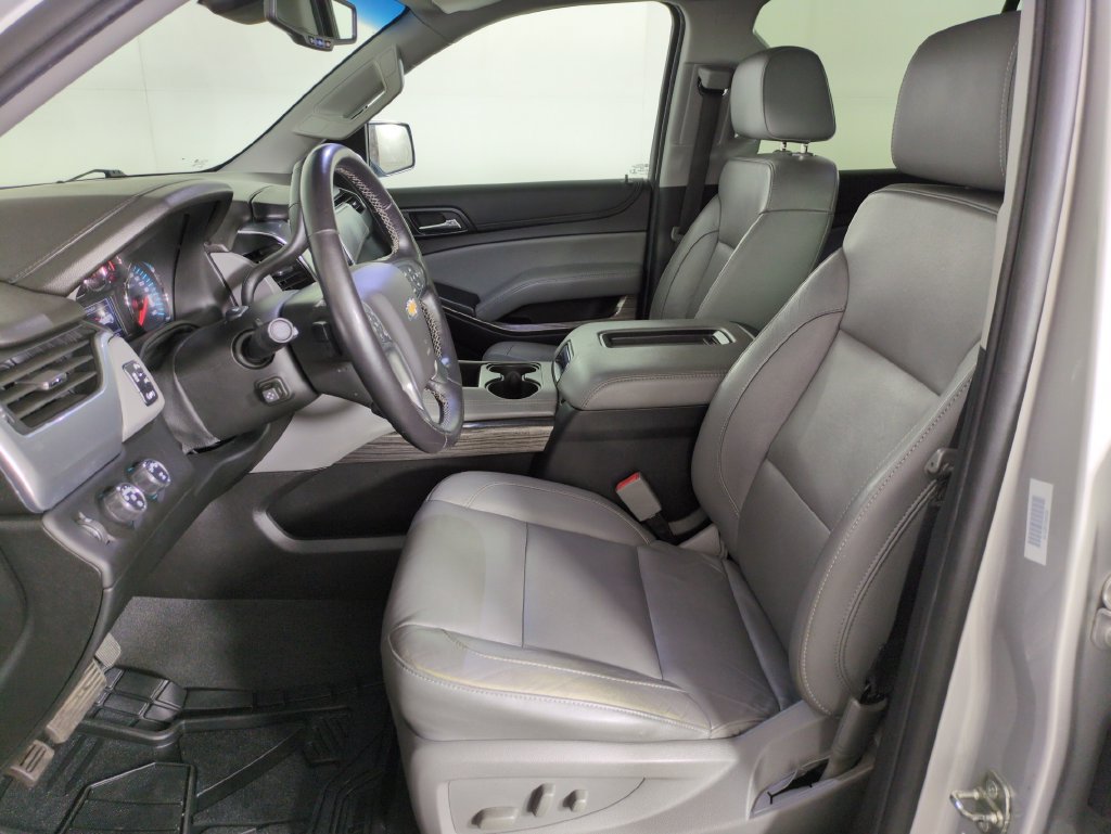 Used 2019 Chevrolet Suburban LT AWD/4WD image 13
