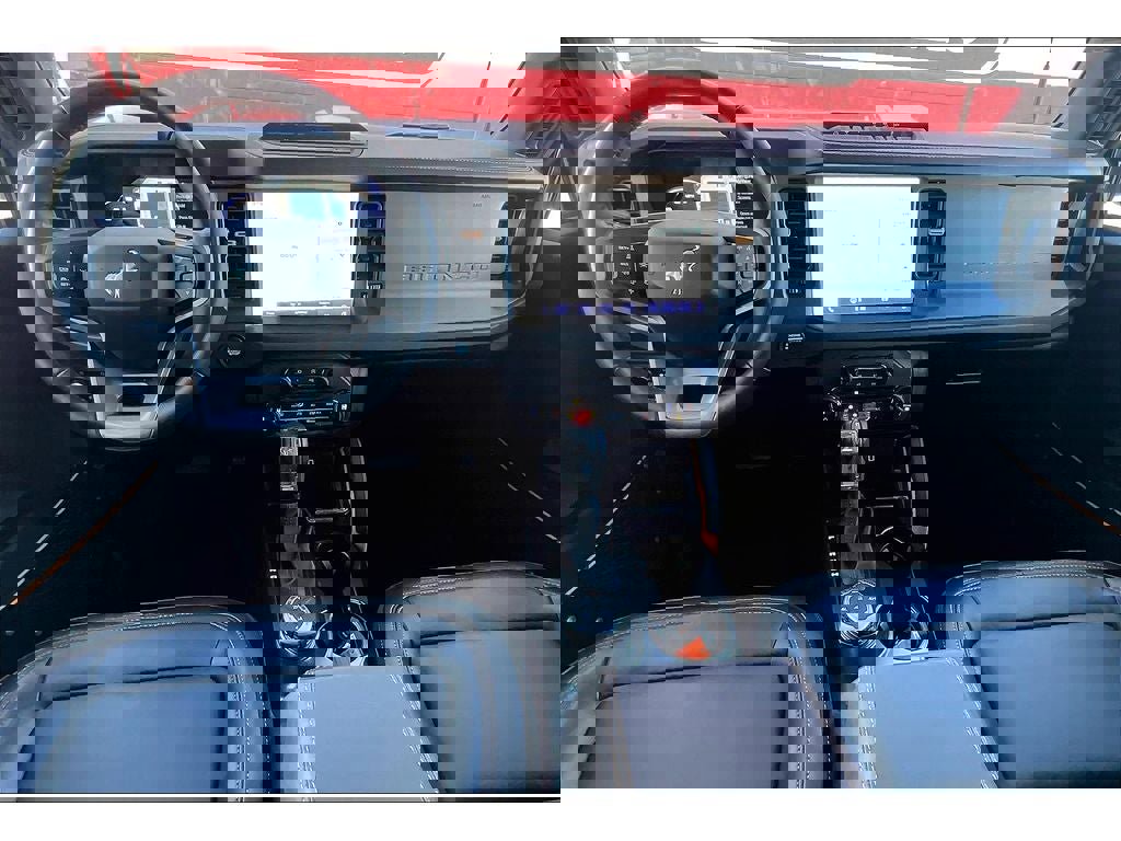 Used 2024 Ford Bronco Badlands image 16