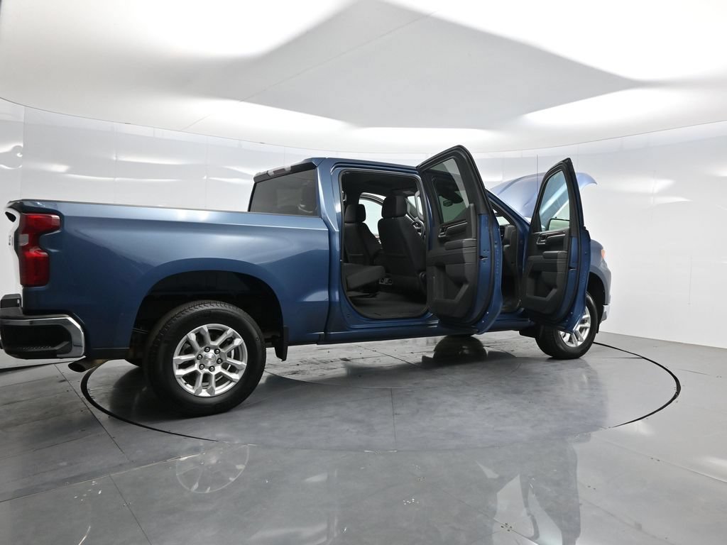 Used 2024 Chevrolet Silverado 1500 LT AWD/4WD image 4