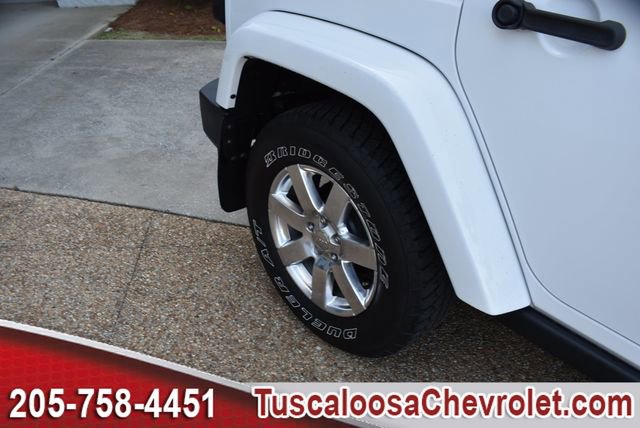 Used 2015 Jeep Wrangler Unlimited Sahara w/ Katzkin Premium Leather Group image 13