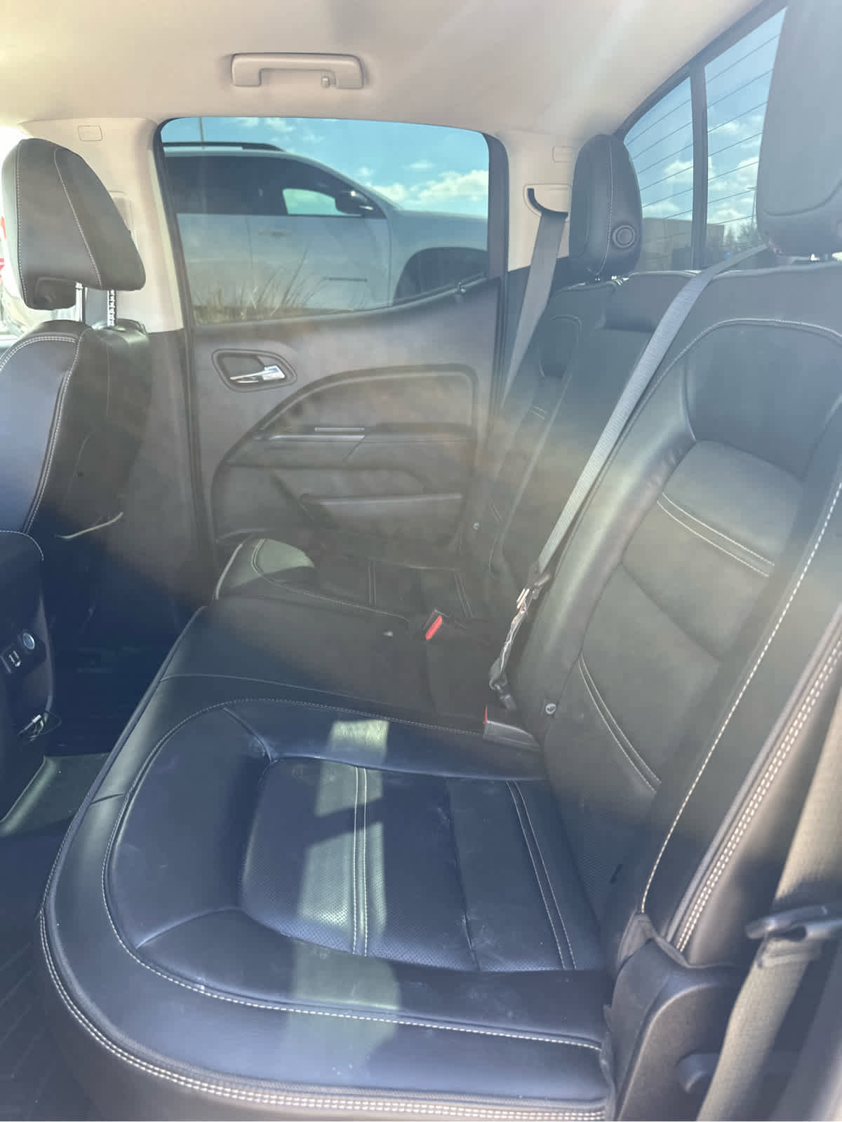 Used 2019 GMC Canyon Denali image 9