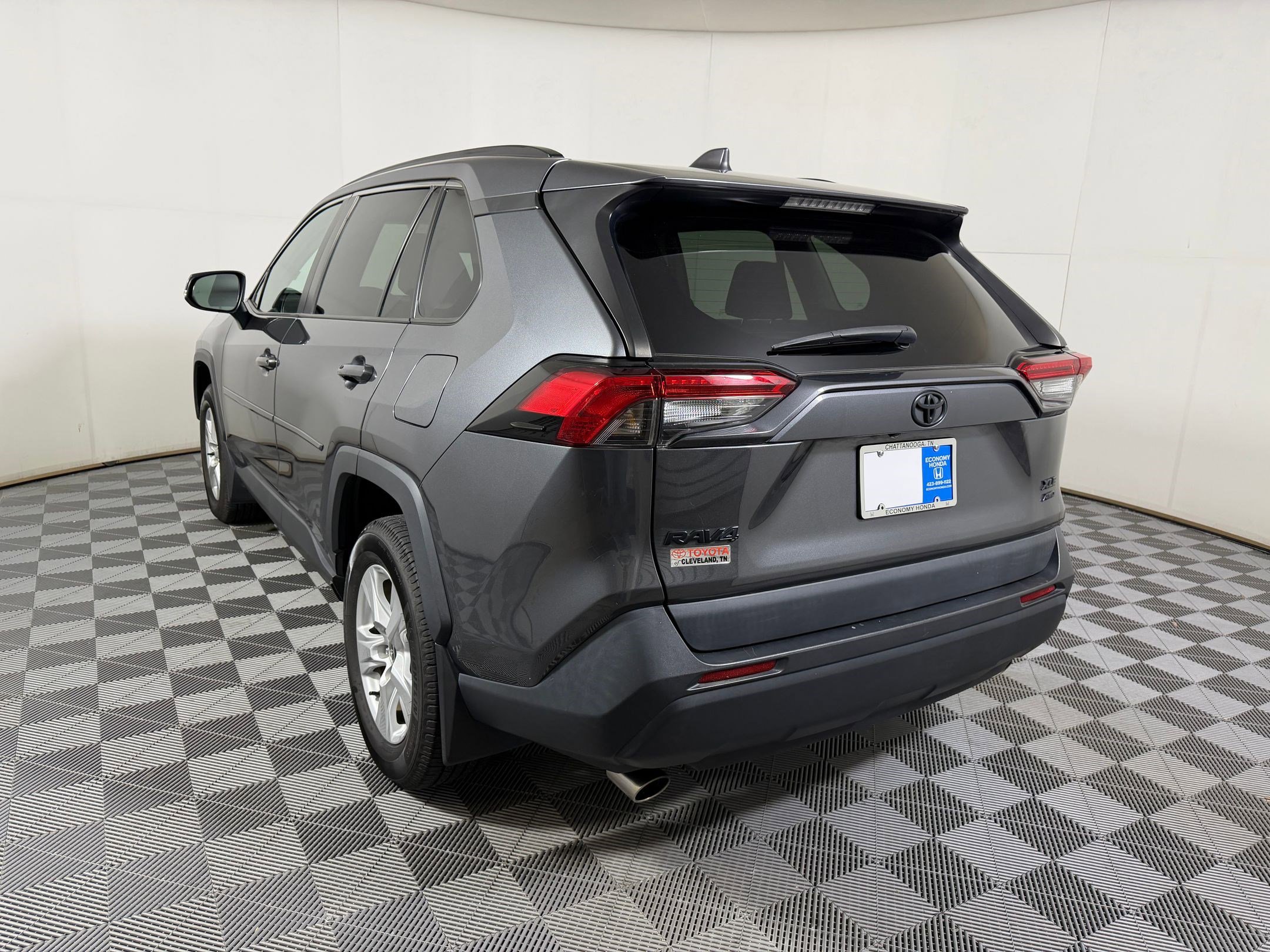 Used 2021 Toyota RAV4 XLE w/ Convenience Package AWD/4WD image 19