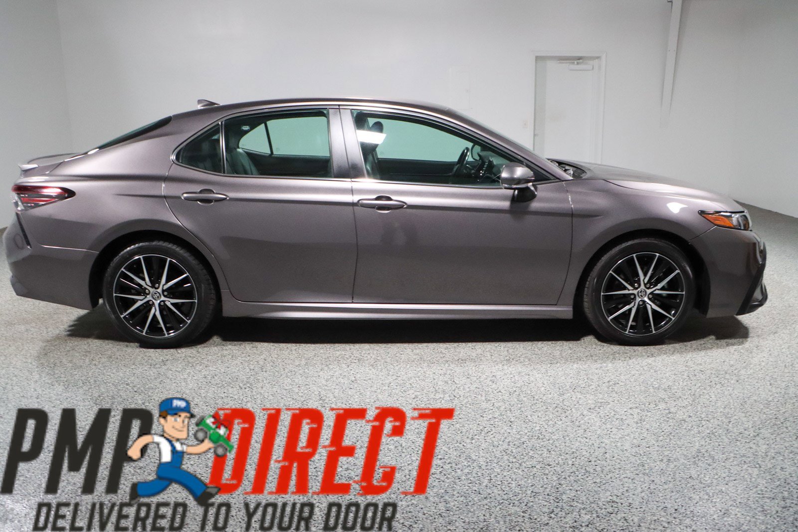 Used 2024 Toyota Camry SE image 6