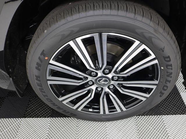 New 2026 Lexus LX 700h Luxury w/ Appearance Package AWD/4WD image 9
