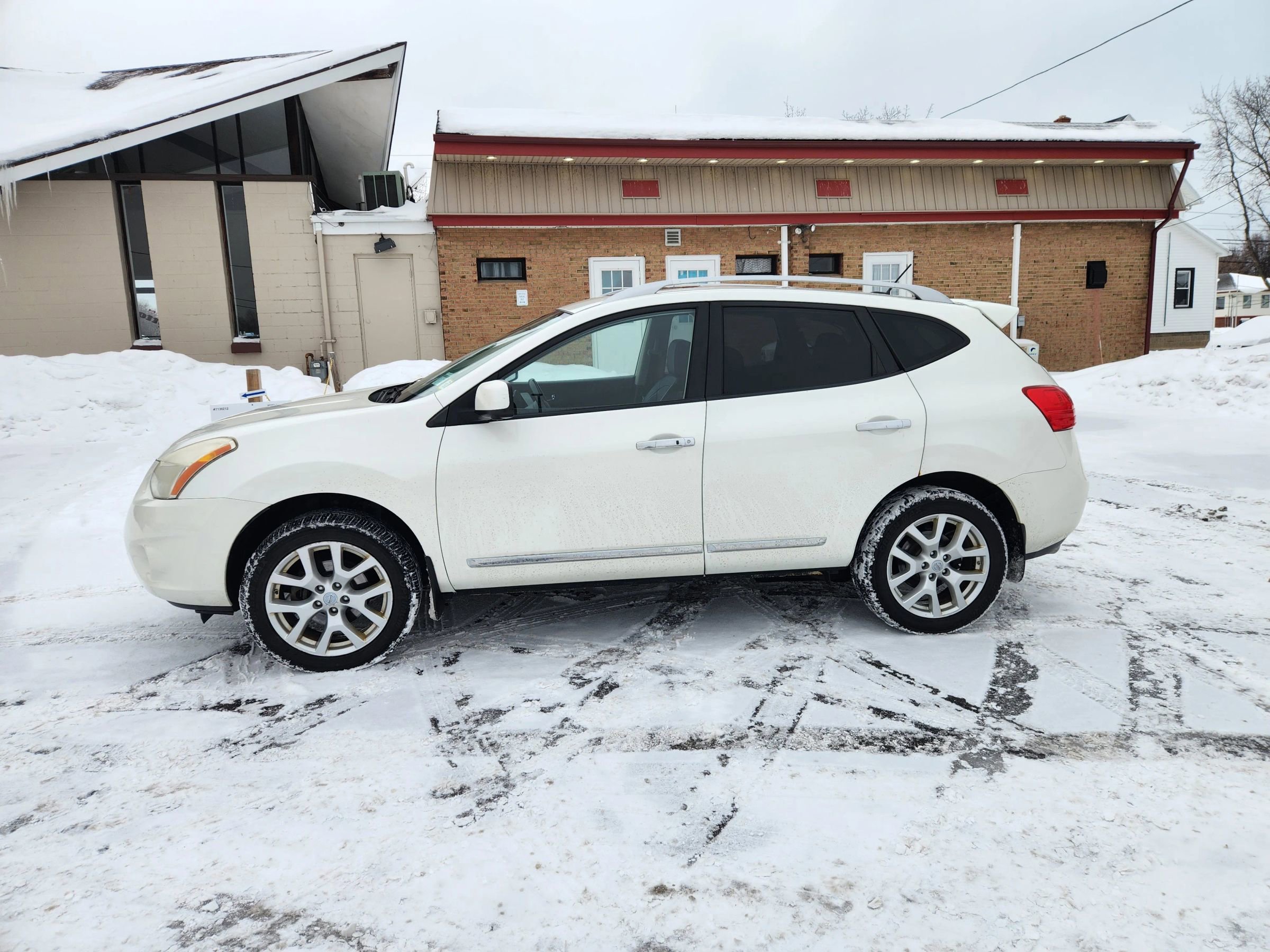 Used 2012 Nissan Rogue SL image 4
