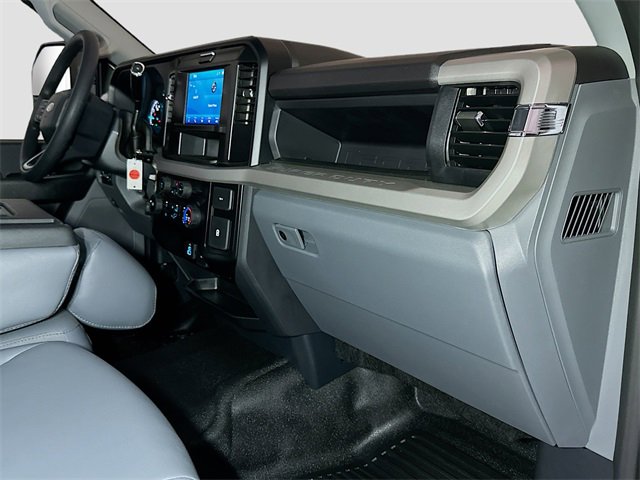 New 2025 Ford F250 XL w/ XL Chrome Package image 27