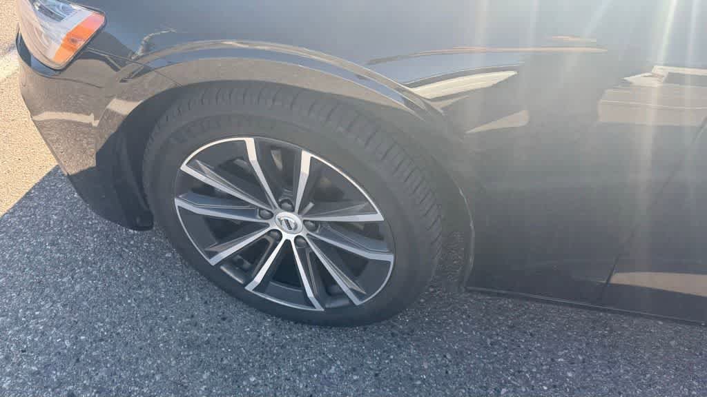 Used 2022 Volvo S60 B5 Momentum AWD/4WD image 12