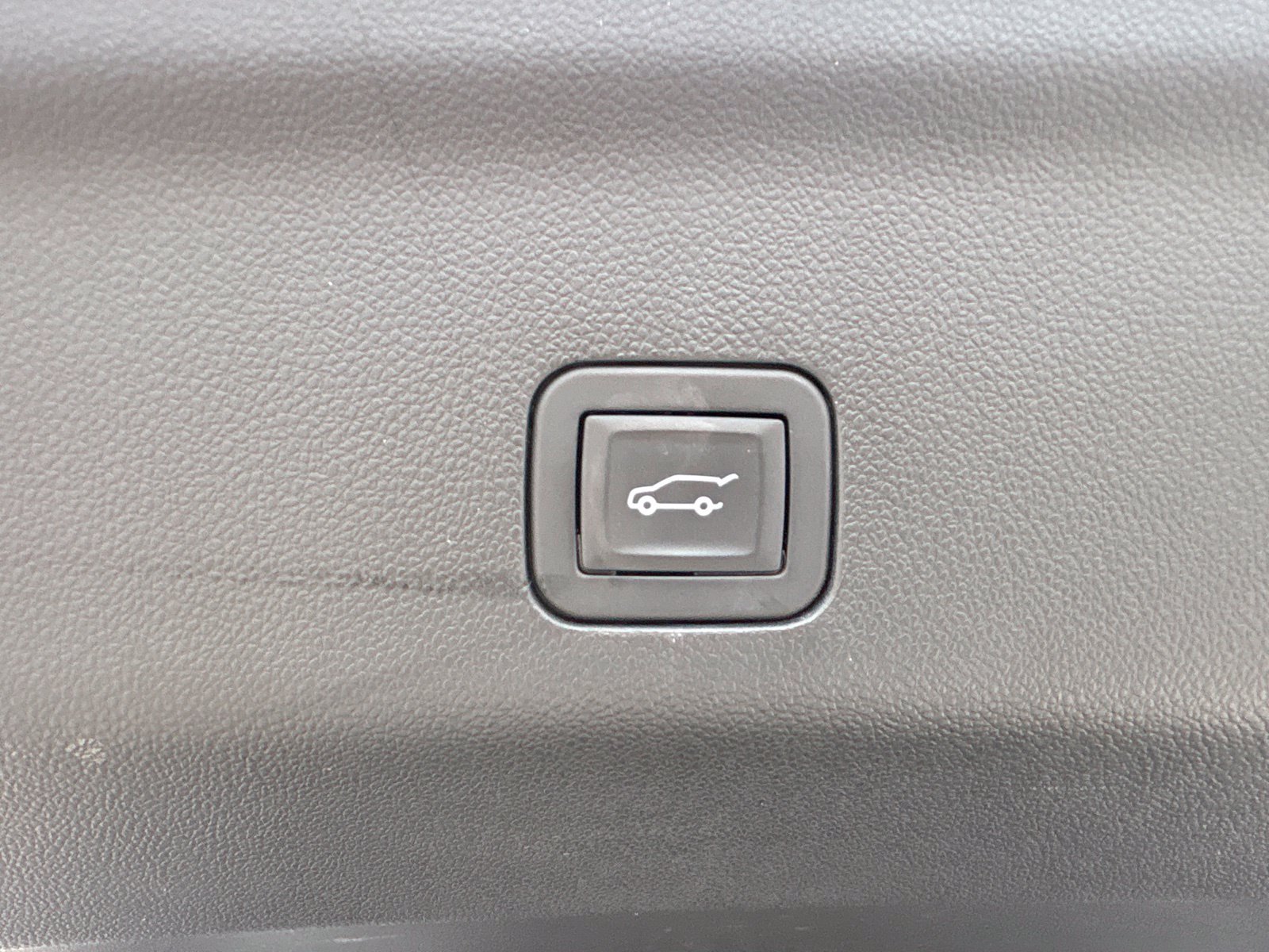 Used 2025 GMC Yukon Denali w/ Sun & Power Step Package AWD/4WD image 23