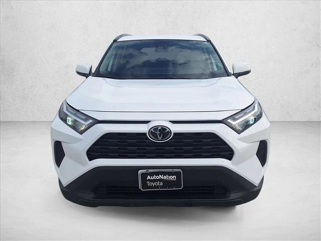 Used 2024 Toyota RAV4 XLE AWD/4WD image 2