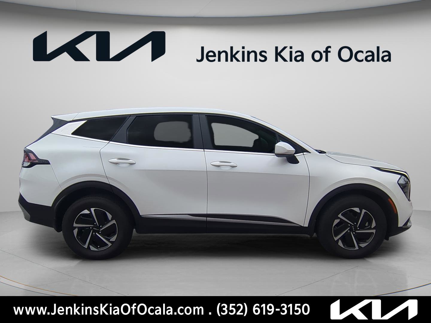 Certified 2023 Kia Sportage LX image 2