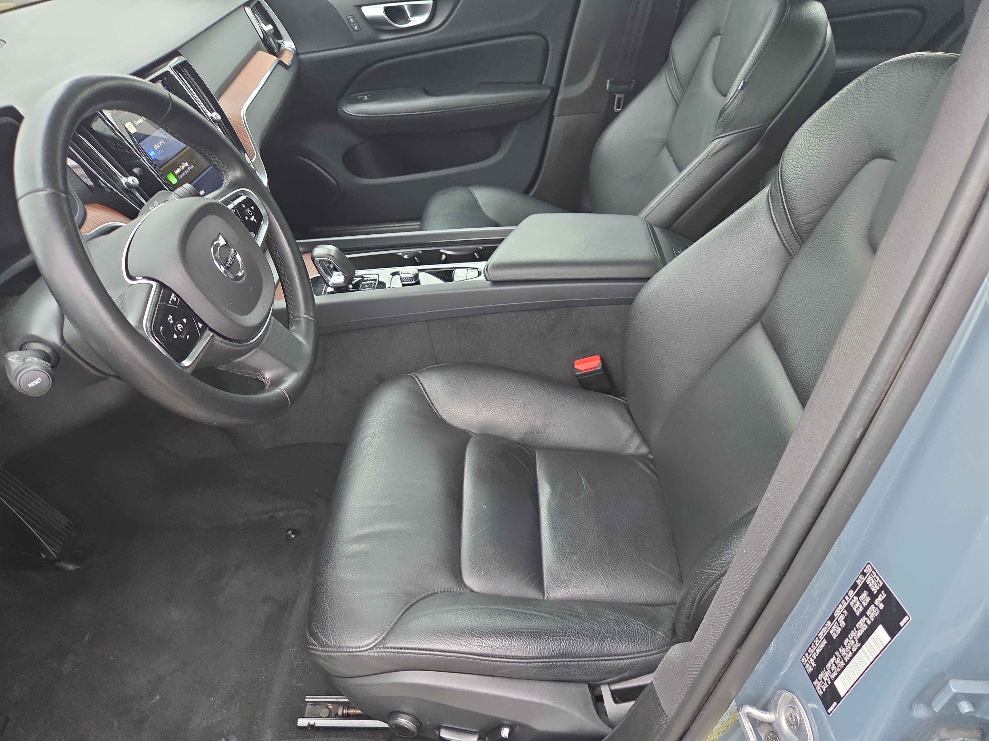 Used 2024 Volvo S60 B5 Plus w/ Climate Package image 5