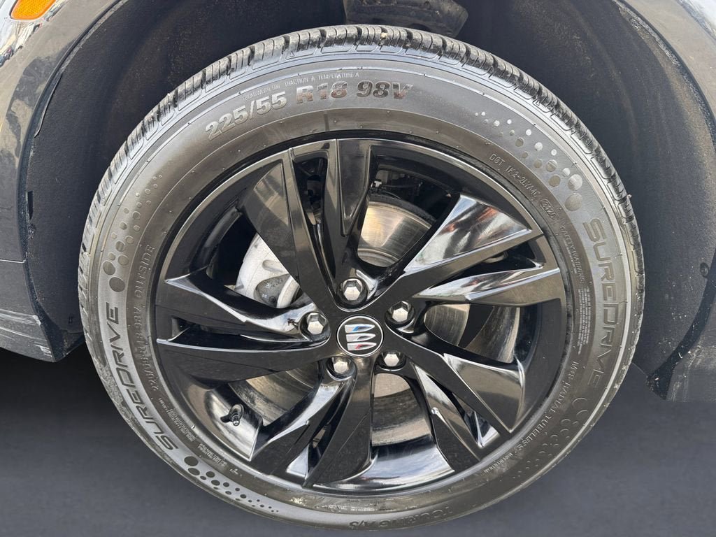 Used 2024 Buick Encore GX Sport Touring image 9