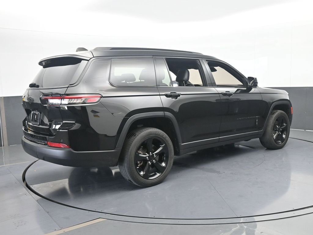 Used 2023 Jeep Grand Cherokee L Laredo image 6