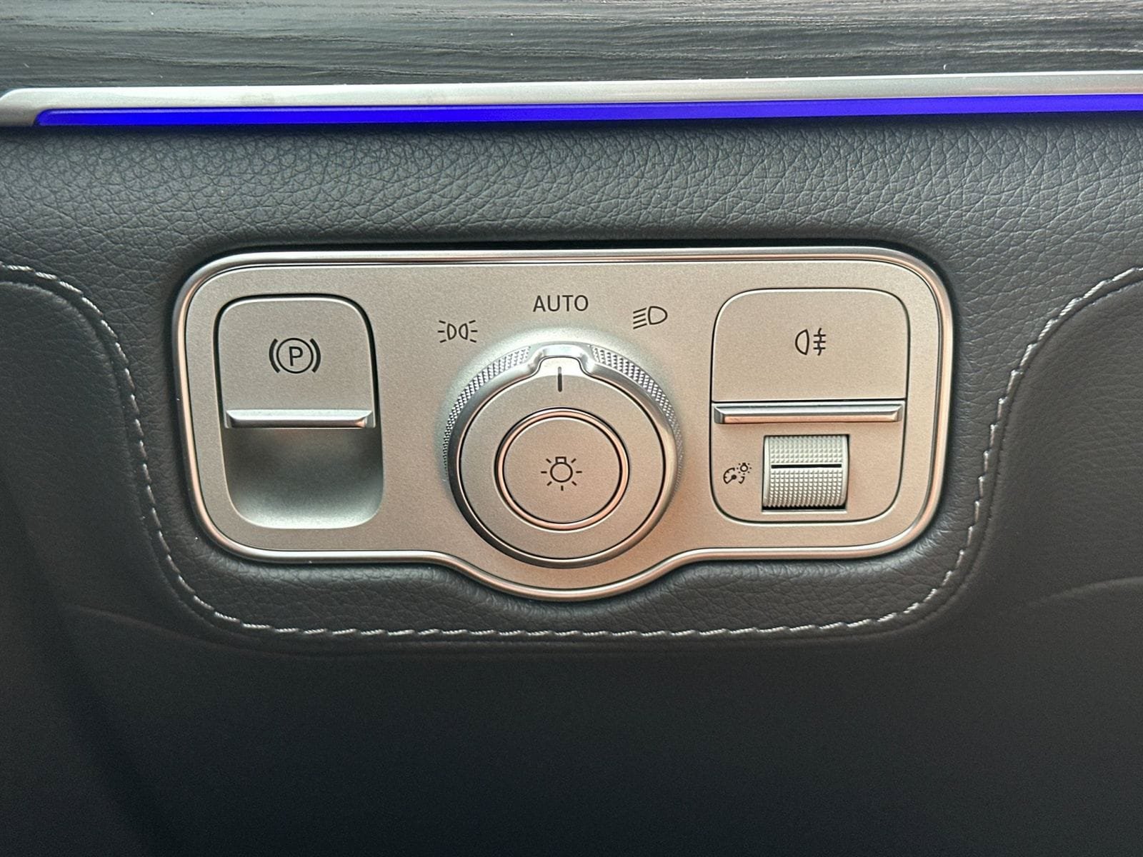 New 2026 Mercedes-Benz GLS 580 4MATIC image 32