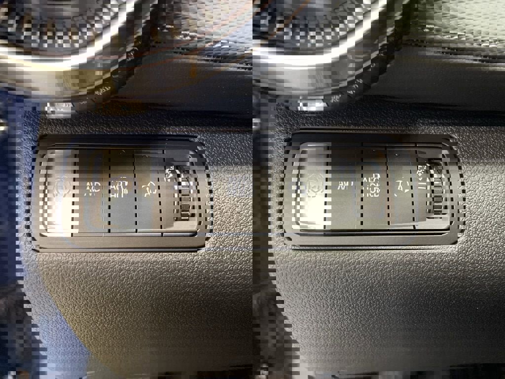 New 2026 Chevrolet Equinox LT w/ Convenience Package II image 27