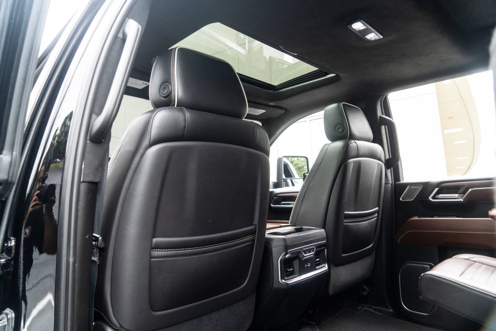 Used 2024 GMC Sierra 3500 Denali Ultimate AWD/4WD image 42
