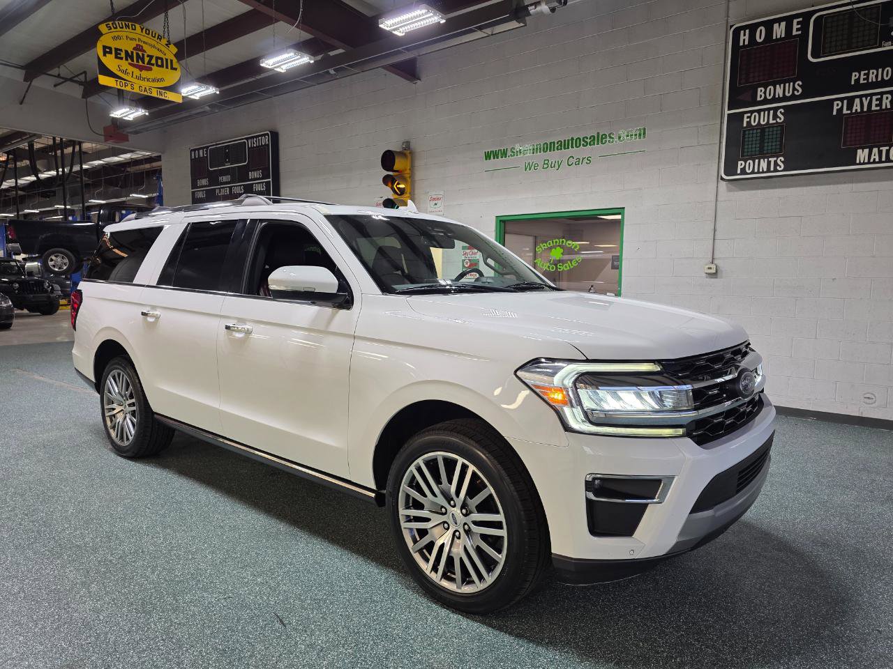 Used 2024 Ford Expedition Max Limited image 4