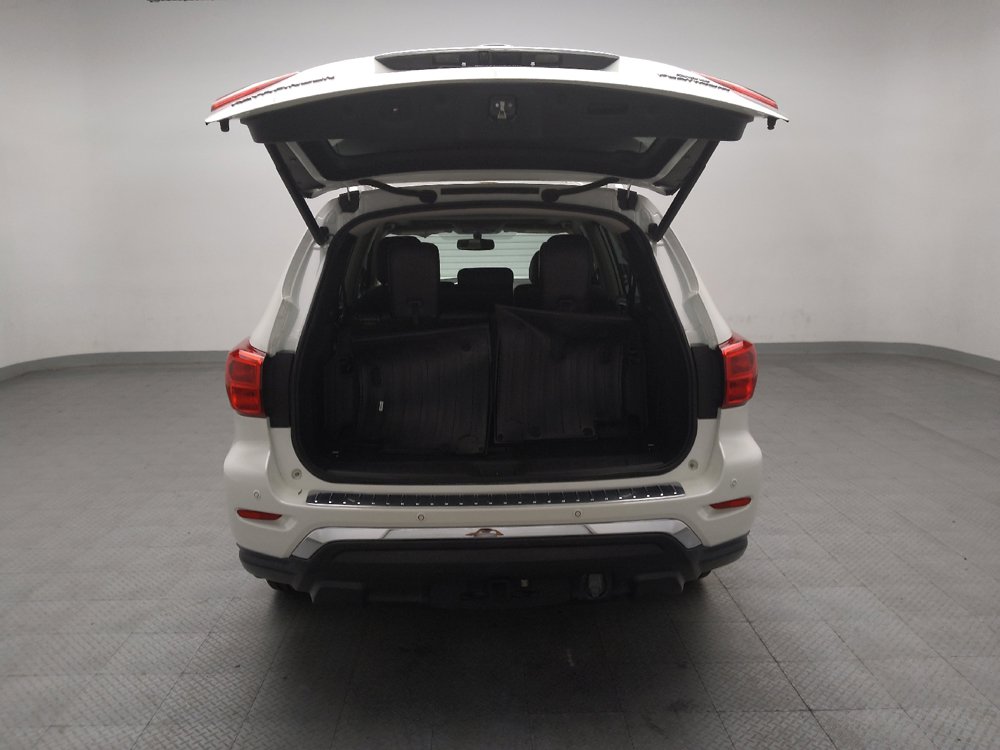 Used 2019 Nissan Pathfinder Platinum w/ Cargo Package AWD/4WD image 29