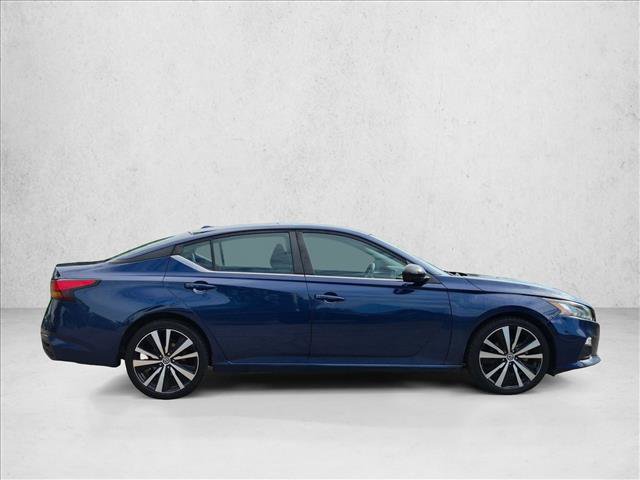 Used 2021 Nissan Altima 2.5 SR FWD image 3
