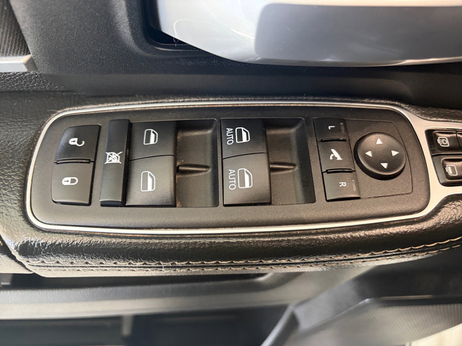 Used 2024 RAM 2500 Big Horn AWD/4WD image 13